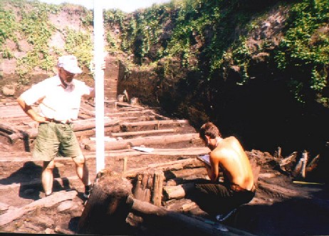 Wooden constructions of 9th c. on Zemlyanoe Gorodische site.Excavations by Kirpichnikov, July-August, 2004 Vladimir Kil'djushevskij and Aleksandr Volkovitskij (on the picture)